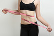 © Studio KIVI - stomach of sports girl