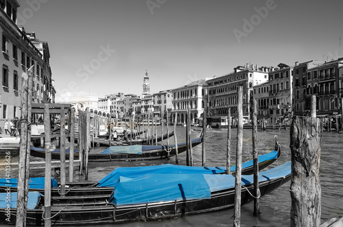 Tapeta ścienna na wymiar Grand Canal in Venice, Italy with Blue Gondolas in Foreground