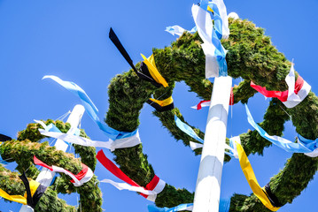 Wall Mural - typical bavarian maypole