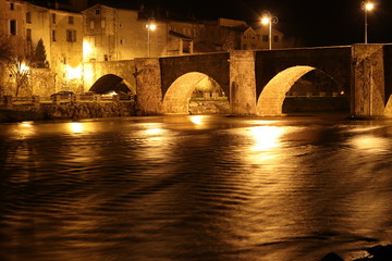 Wall Mural - Ville de Limoux et rivière Aude de nuit , Occitanie dans le sud de la France