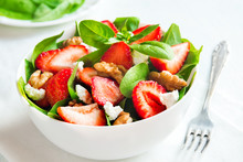Strawberry And Spinach Salad