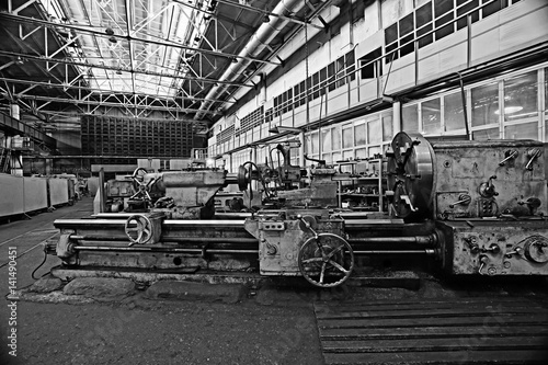  Obraz  Industrialny  fabryka-maszyn-tokarskich-stara