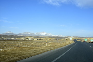 Shahin Shahr to Fereydoun Shahr, Esfahan, on the spring road trip, within 2 hour drive environment will totally change  