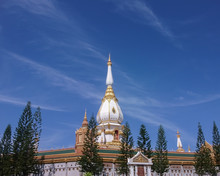 Pagoda In Wat Pha Nam Yoi Roi Et Thailand