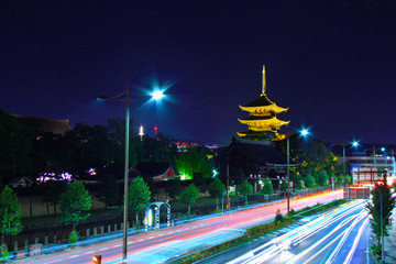 夜中の東寺