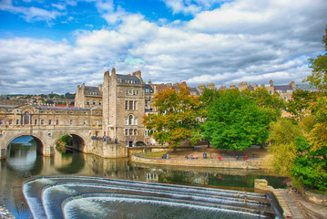 Pulteney Bridge over the Avon River in Baht, United Kingdom