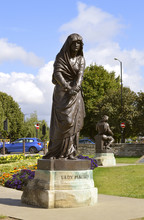 Lady Macbeth Statue In Stratford-upon-Avon