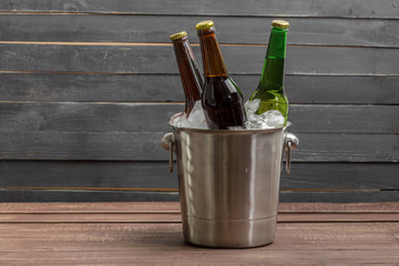 Wall Mural - Ice bucket with beer