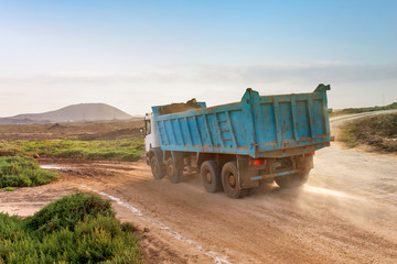 Sticker - camion benne sur le chantier