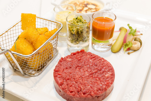 Tartare De Boeuf Charolais Croustille De Polenta Legumes Pickles