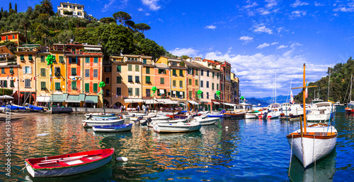 Photographie Beautiful colorful towns of Italy - luxury Portofino in Liguria