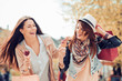 © ivanko80 - Happy friends shopping