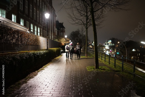 夜の街 夜景 街並み ヨーロッパ 運河 Stock Photo Adobe Stock 夜の街 夜景 街並み ヨーロッパ 運河 Stock Photo Adobe Stock