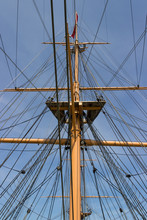 Mast And Rigging