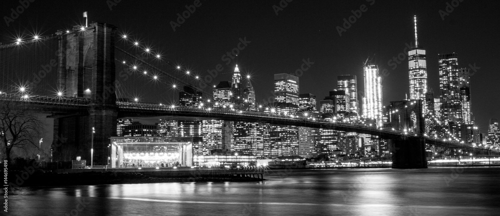 B&W Brooklyn Bridge, New York, USA - obrazy, fototapety, plakaty 