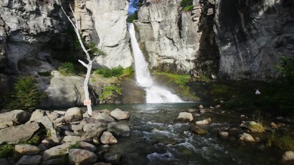 Wall Mural - View on waterfall Senda Chorrillo del Salto near El Chalten in Argentina
