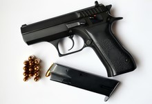 Personal Weapon 9 Mm With Bullets