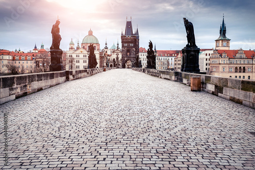 Fotomural Beautiful morning at empty Charles bridge tower, wide angle panorama