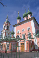 Wall Mural - Beautiful Russian Pink Christian Church