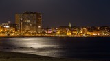 Fototapeta Miasto - At night in the Costa Brava,Palamos (Spain)