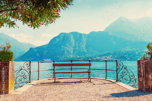 Cuadros en Lienzo Scenic place with view of Como lake, Italy.