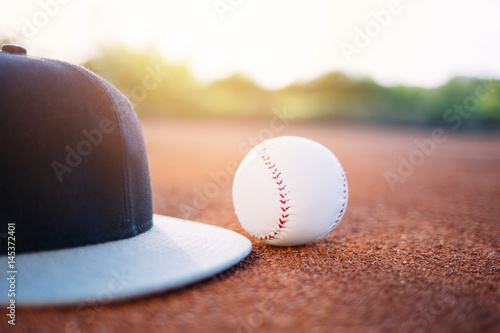 Zdjęcie XXL Zamyka up baseball nakrętka i piłka