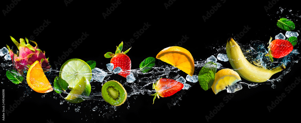 Fruits with water splash - obrazy, fototapety, plakaty 
