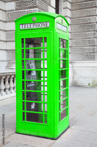 Naklejka - mata magnetyczna na lodówkę Red telephone booth in London