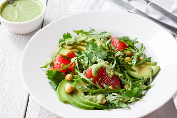 Wall Mural - Salad with avocado, grapefruit and chickpeas