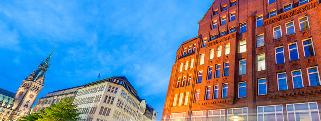 Poster - Hamburg city streets at night