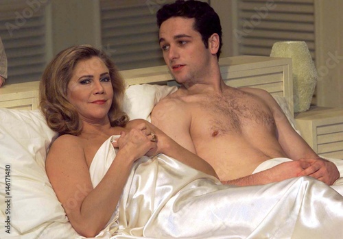 Hollywood Actress Kathleen Turner Poses In Bed With Mathew