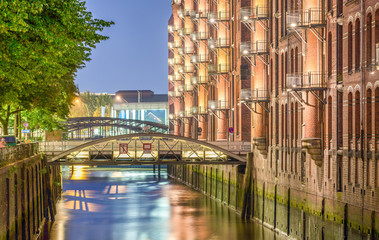 Canvas Print - Hamburg, Germany - Buildings at night in the Speicherstadt