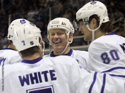 Toronto Maple Leafs Nik Antropov R Celebrates His Goal With Mats