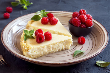 Canvas Print - cheesecake with fresh raspberries