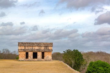 Wall Mural - House of the Turtles in Uxmal