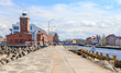 Darłówek - nadmorska, portowa i kąpieliskowa dzielnica Darłowa. Widok na port oraz latarnię morską od strony ujścia Wieprzy do morza. Okolice Słupska