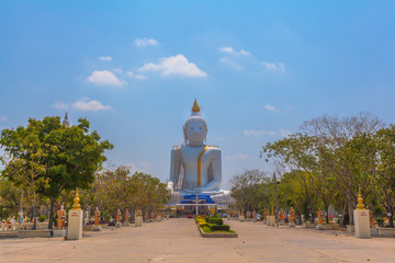 many amazing sculpture and architect in temple