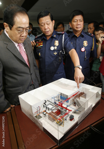 Philippine National Police Chief Avelino Razon Shows To
