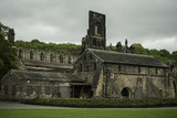 Fototapeta  - Ruiny siedziby Cystersów Kirkstall Abbey w Leeds, Wielka Brytania