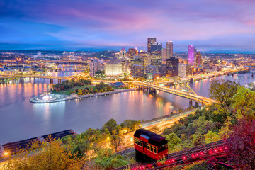 Fototapete - View of downtown Pittsburgh