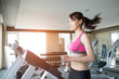 © ryanking999 - woman run on treadmill