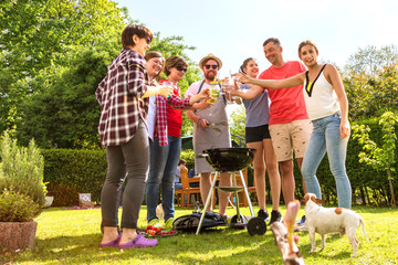 Grillparty im Garten 