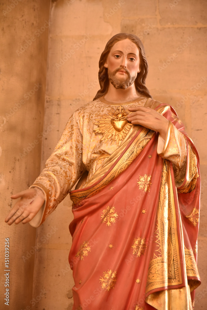 Christ à l'église Saint-Germain-l'Auxerrois à Paris, France - obrazy, fototapety, plakaty 