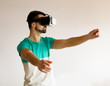 © agnieszka_marcinska - Man wearing virtual reality goggles.