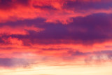Fototapeta  - niebo chmury przy zachodzie słońca