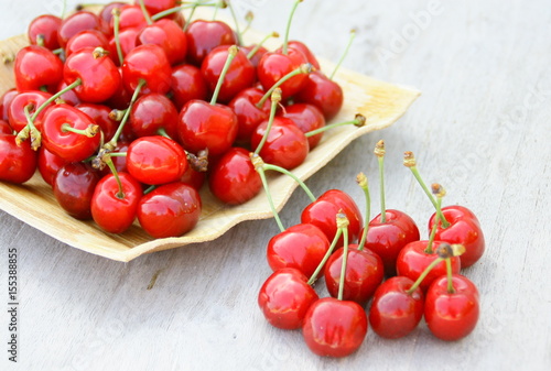 Assiette De Cerises Rouges Bio De Saison Stock Photo Adobe Stock Assiette De Cerises Rouges Bio De Saison Stock Photo Adobe Stock