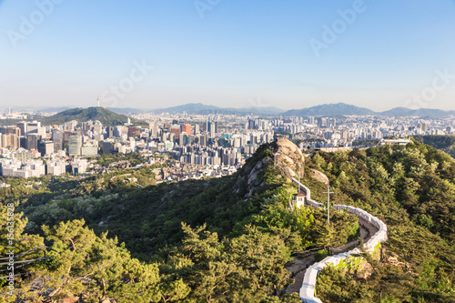 Plakat Seul miasto ściana od Inwangsan góry w Południowego Korea stolicie