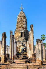 Wall Mural - Wat Phra Si Ratana Mahathat in Si Satchanalai, Thailand