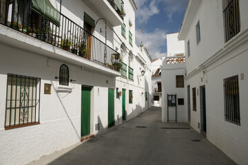 Naklejka na meble calles del municipio de Istán en la comarca de la sierra de las nieves, provincia de Málaga, Andalucía