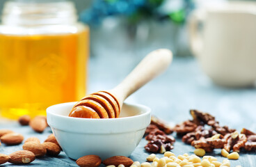 Wall Mural - honey with nuts